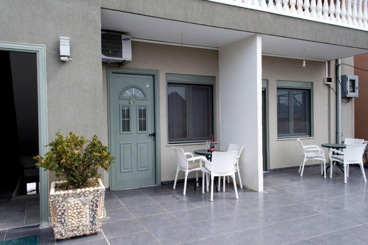 O-cyaneaalb * Vlorë